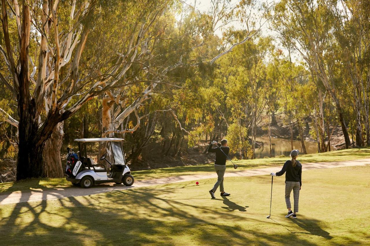 Racv Cobram Resort Exterior photo