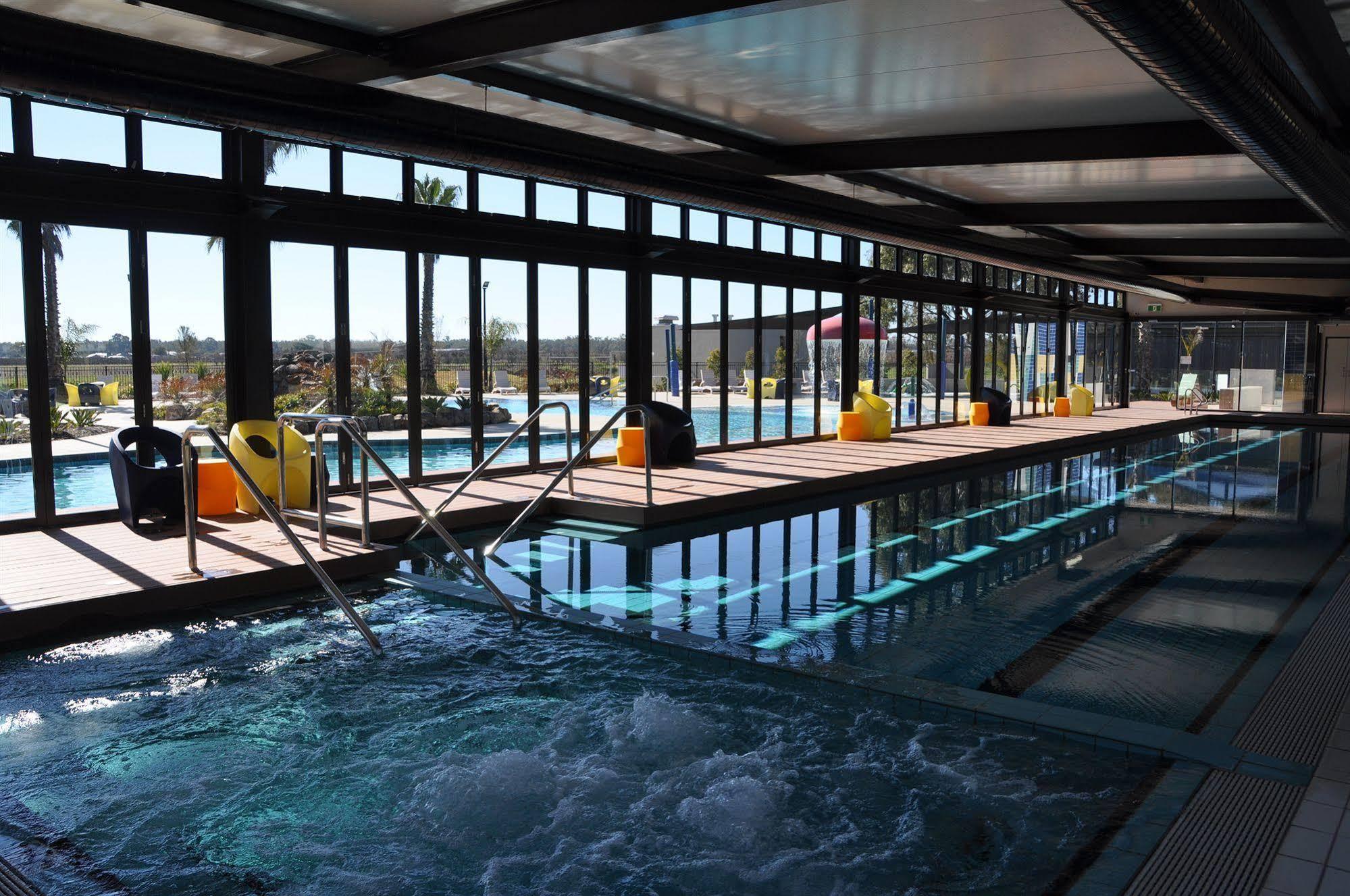 Racv Cobram Resort Exterior photo