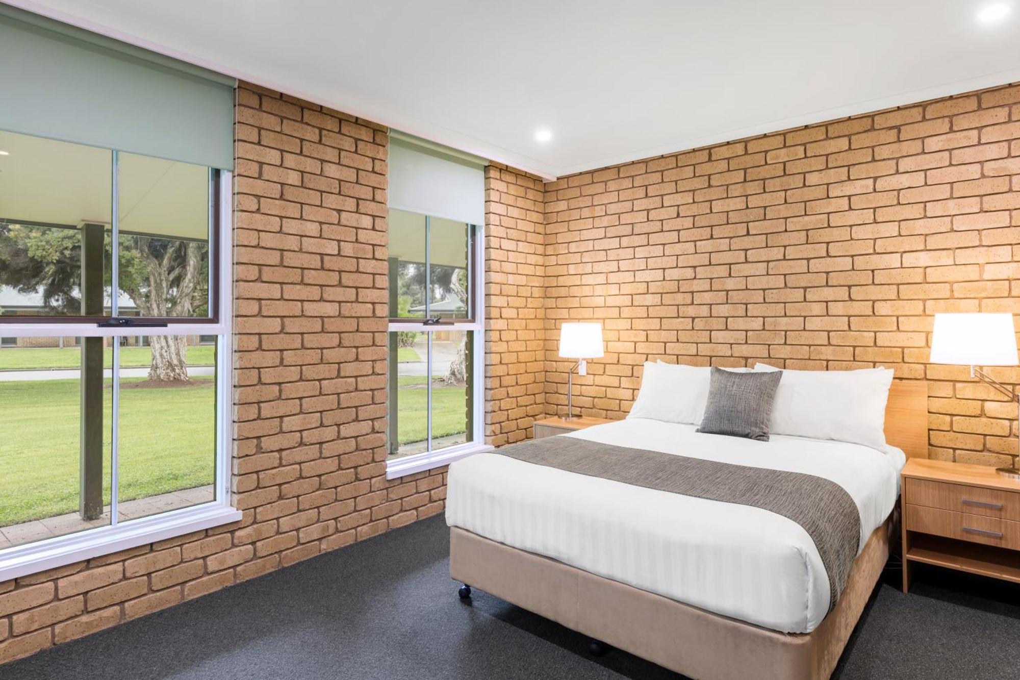 Racv Cobram Resort Room photo