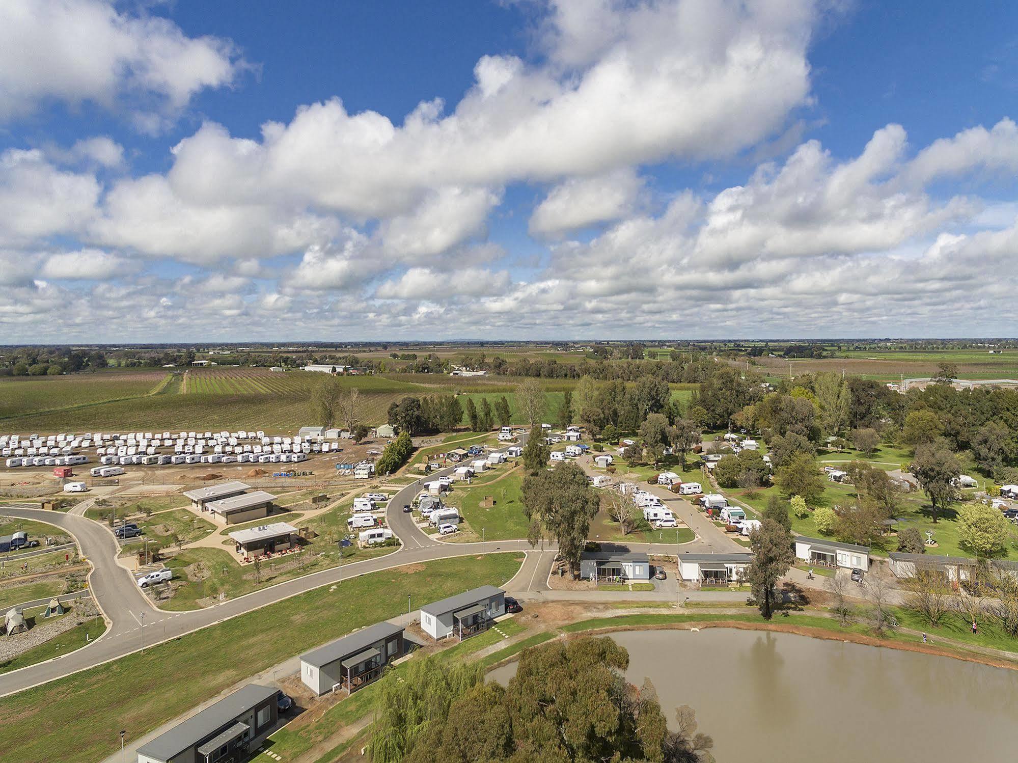 Racv Cobram Resort Exterior photo