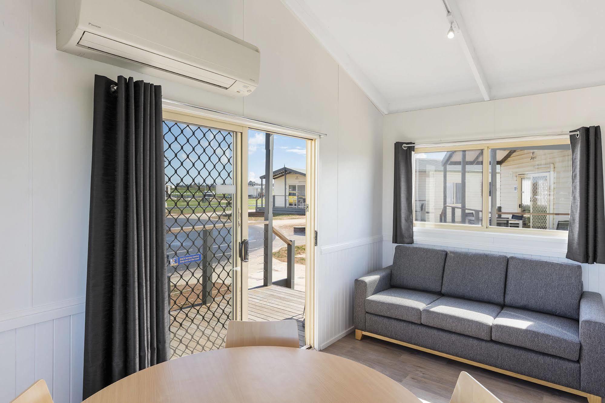 Racv Cobram Resort Exterior photo