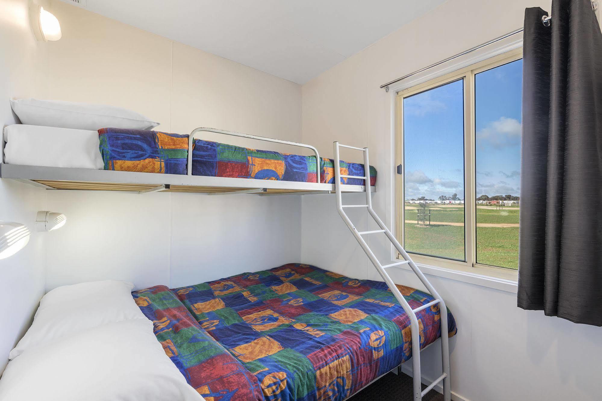 Racv Cobram Resort Exterior photo